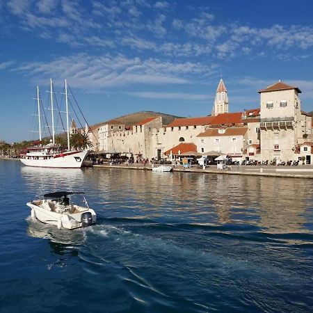 Apartment Okrug Gornji - Trogir With Sea View Exterior photo