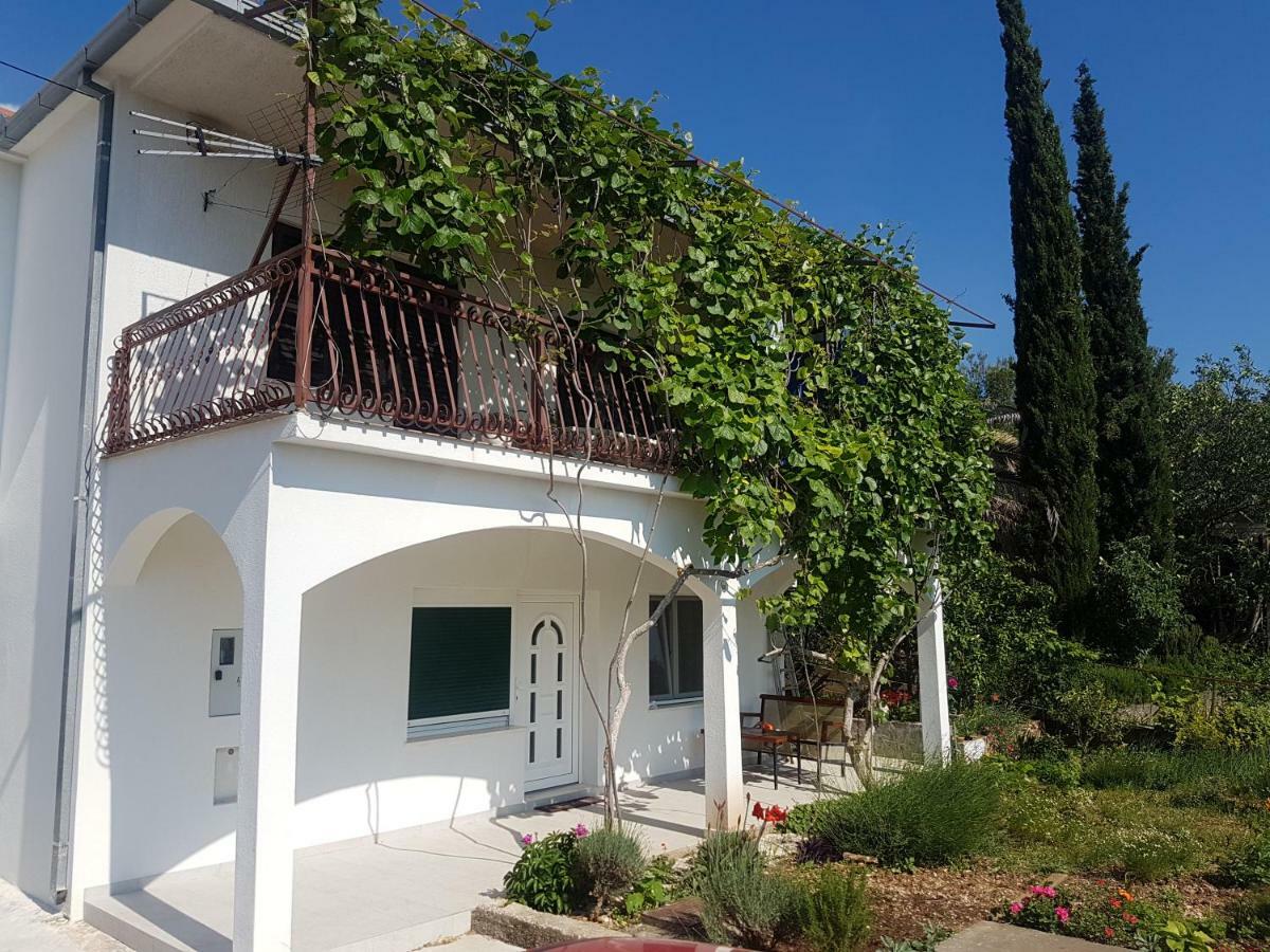 Apartment Okrug Gornji - Trogir With Sea View Exterior photo